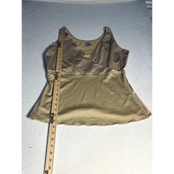 Spanx Women's V-Neck Tank Top Undershirt Slip Size 2XL Plus Size - Picture 4 of 6